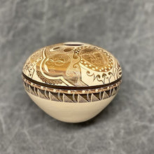 Load image into Gallery viewer, "Sun Dreamer" Etched Seed Pot, by Ute Mountain Artist Norman Lansing