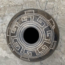 Load image into Gallery viewer, Acoma horsehair pot with etched turtle design.