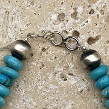 Load image into Gallery viewer, Kingman turquoise and hand-hammered bench bead bracelet. 
